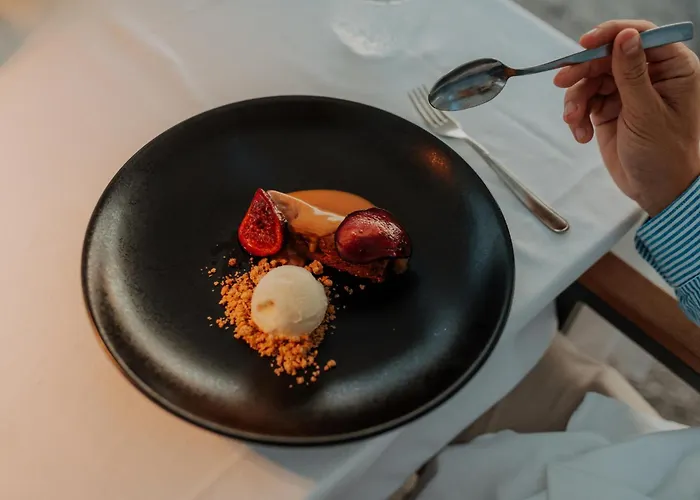 Wine Paradise - Glamping Vila Marezige